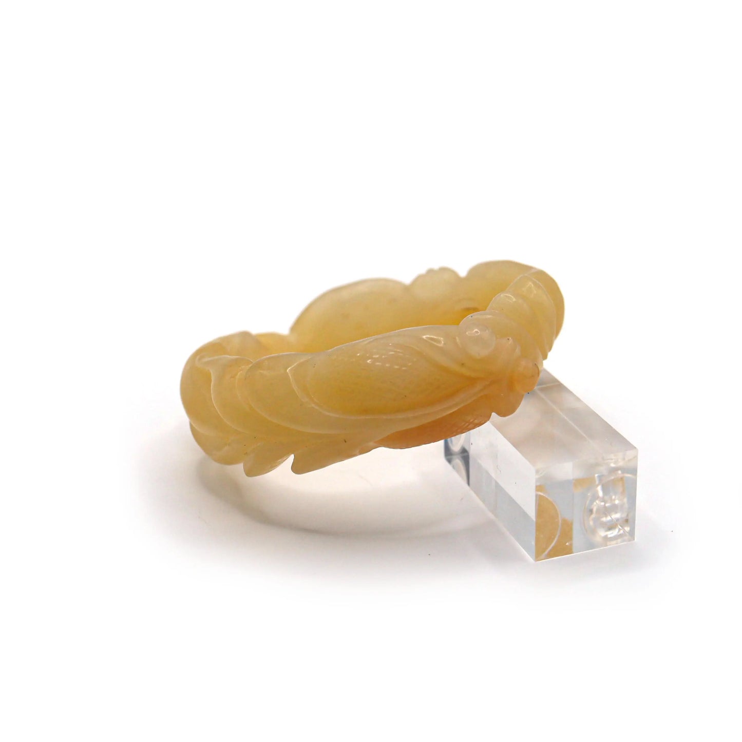 Yellow Jade Bracelet – Carved Goldfish and Lotus Motif in Fine-Grained Jade Miruzi