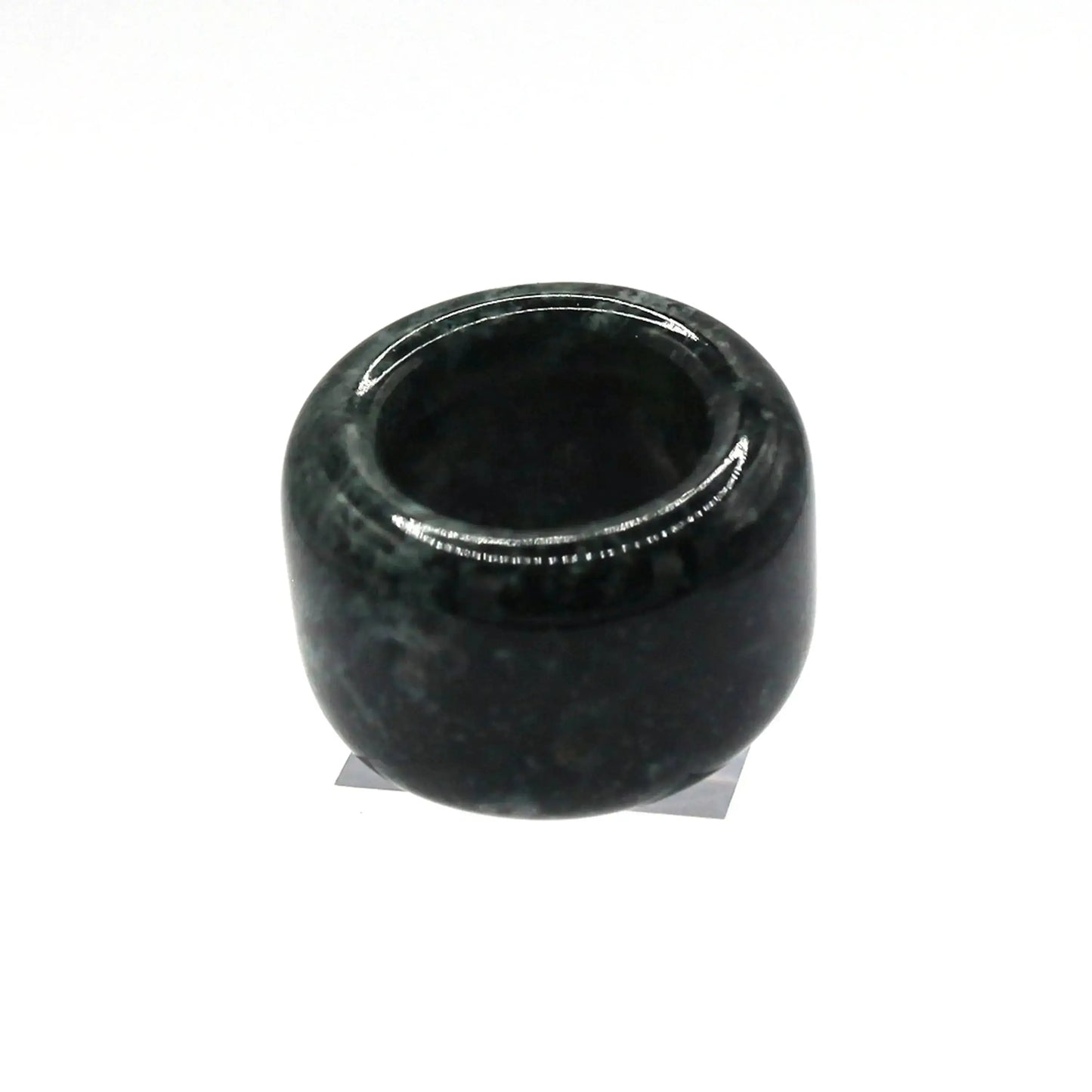 Green Minimalist Jade Ring – Glossed Serpentine Band in Earth Moss Miruzi