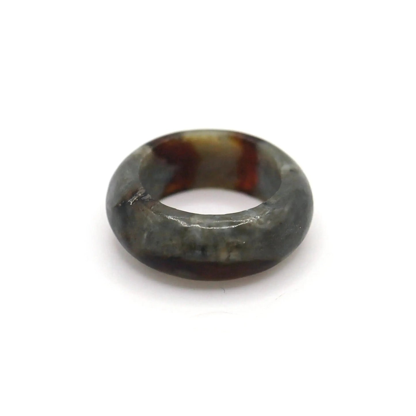 Red Vein Minimalist Jade Ring – Natural Jade Band with Icy Crimson Inclusions Miruzi
