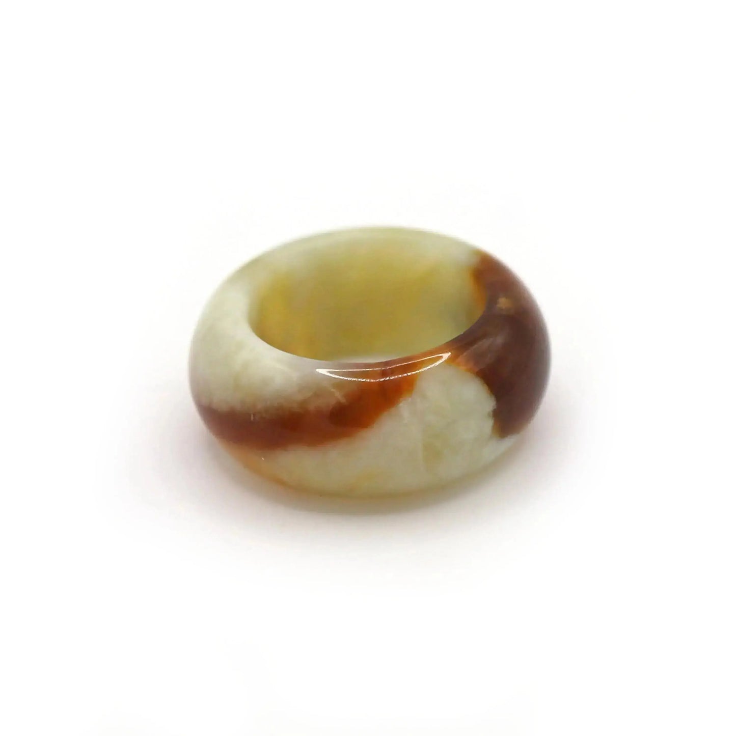 Red Vein Minimalist Jade Ring – Natural Jade Band with Icy Crimson Inclusions Miruzi