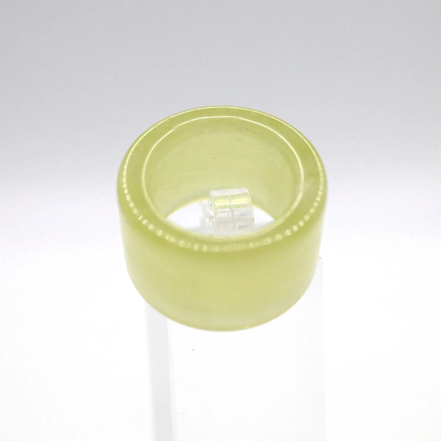Minimalist Yellow Jade Ring – Polished Serpentine Band in Translucent Sunlight Tone Miruzi