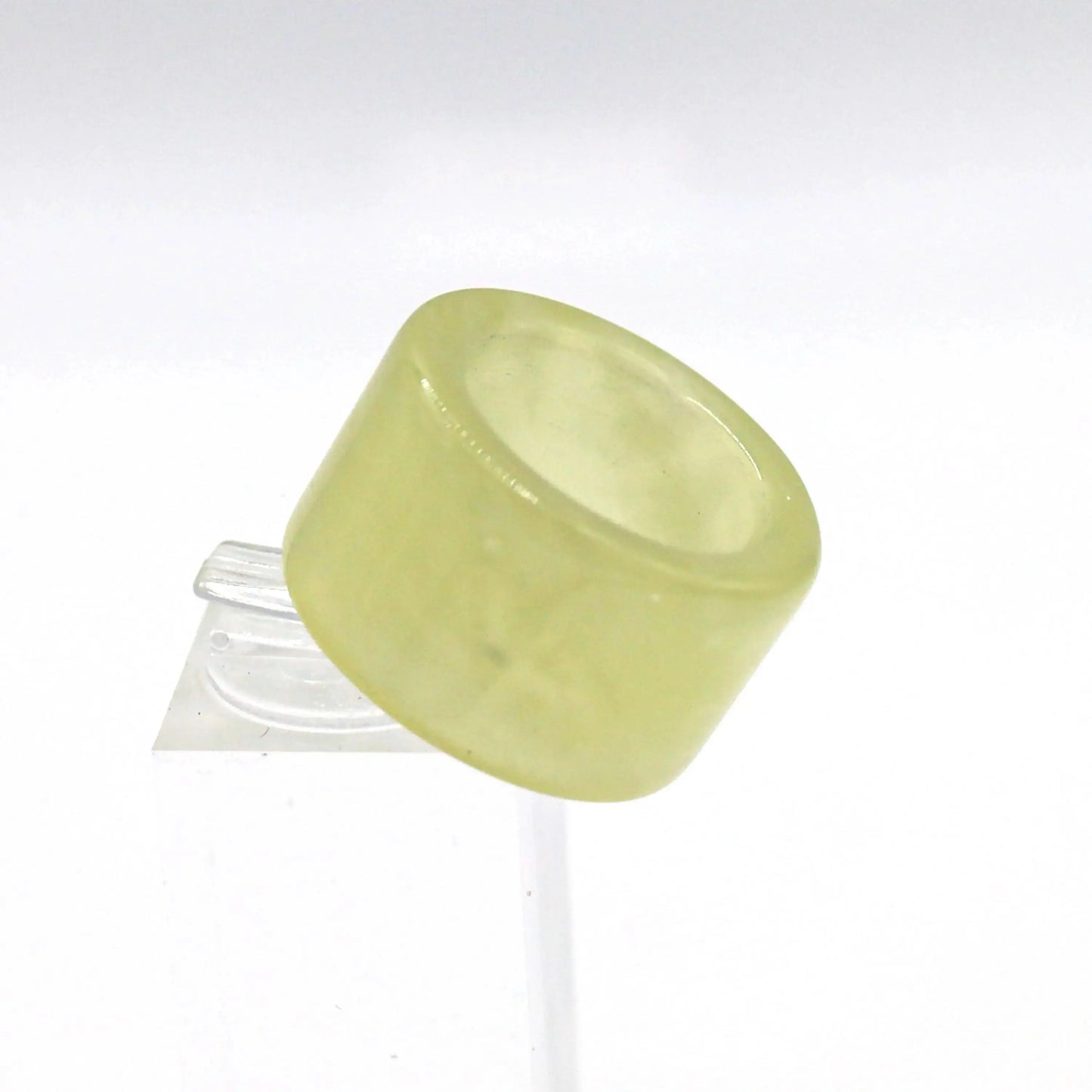 Minimalist Yellow Jade Ring – Polished Serpentine Band in Translucent Sunlight Tone Miruzi