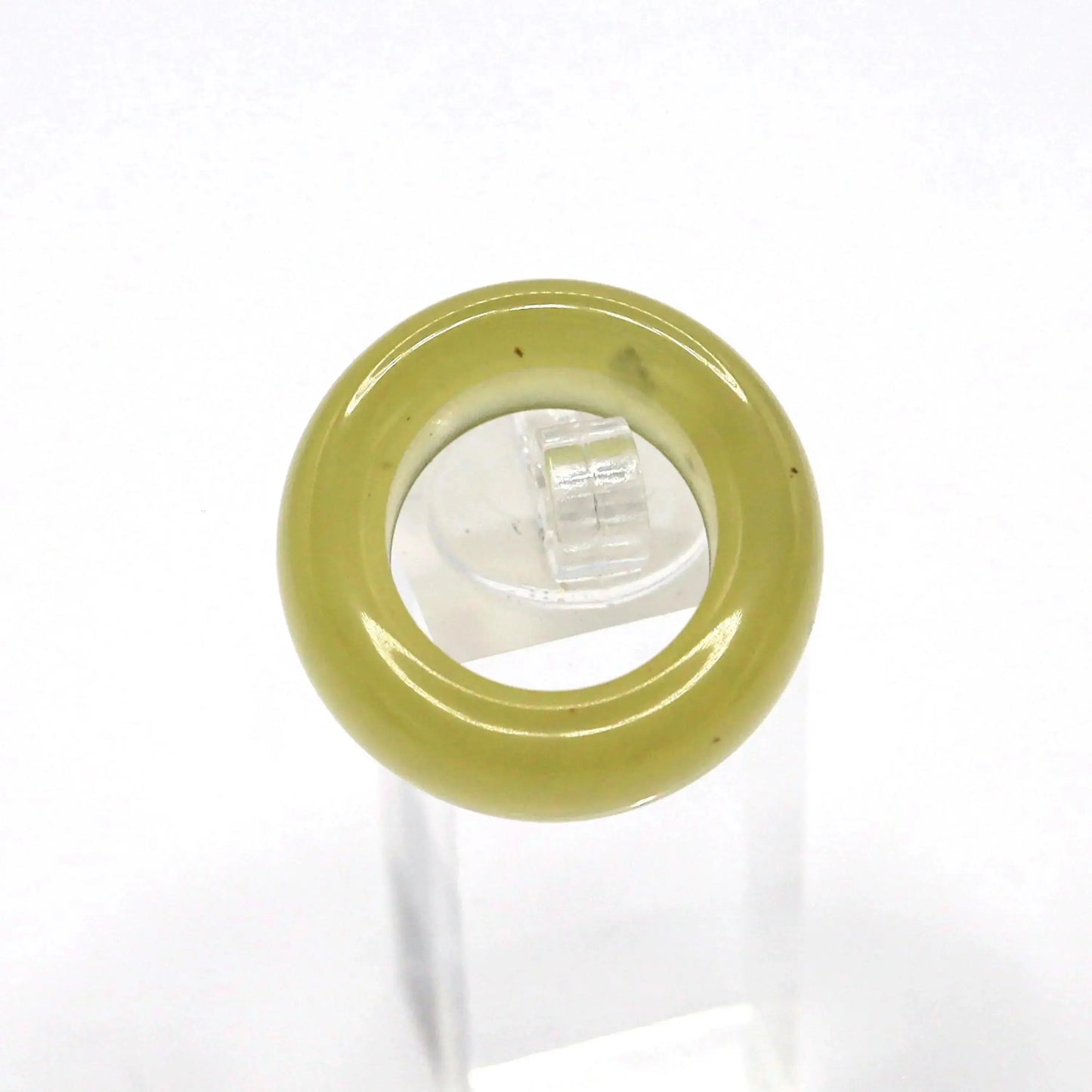 Minimalist Yellow Jade Ring – Polished Serpentine Band in Translucent Sunlight Tone Miruzi