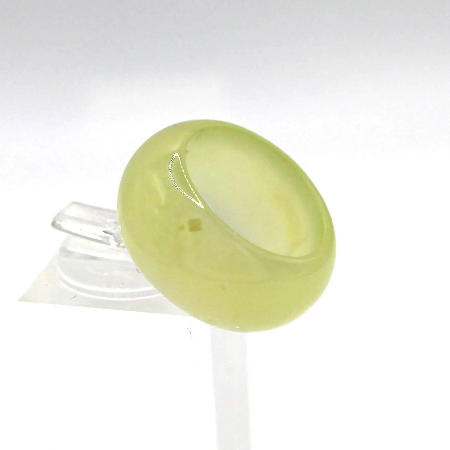 Minimalist Yellow Jade Ring – Polished Serpentine Band in Translucent Sunlight Tone Miruzi