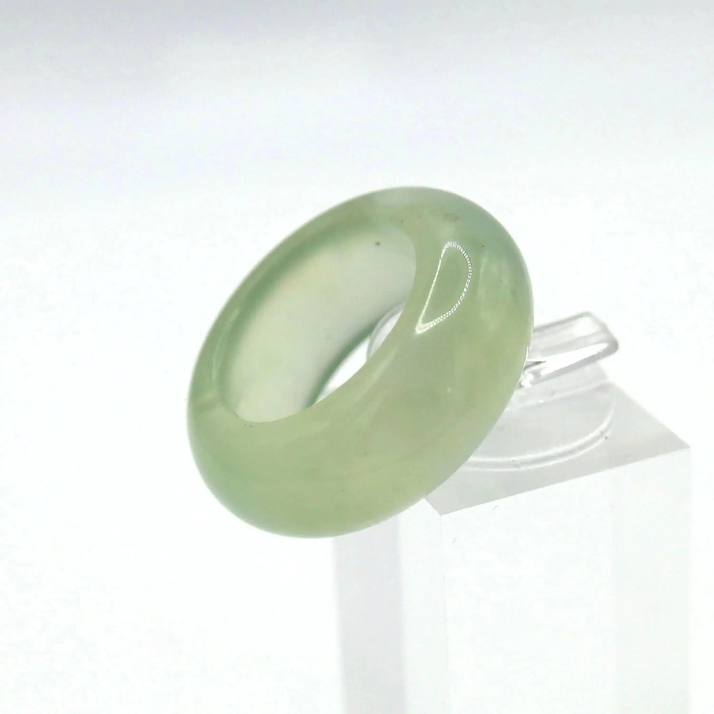 Minimalist Yellow Jade Ring – Polished Serpentine Band in Translucent Sunlight Tone Miruzi