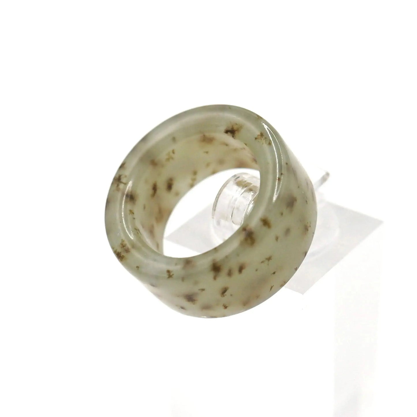 Floral Minimalist Jade Ring – Translucent Serpentine with Natural Grass-Like Pattern Miruzi