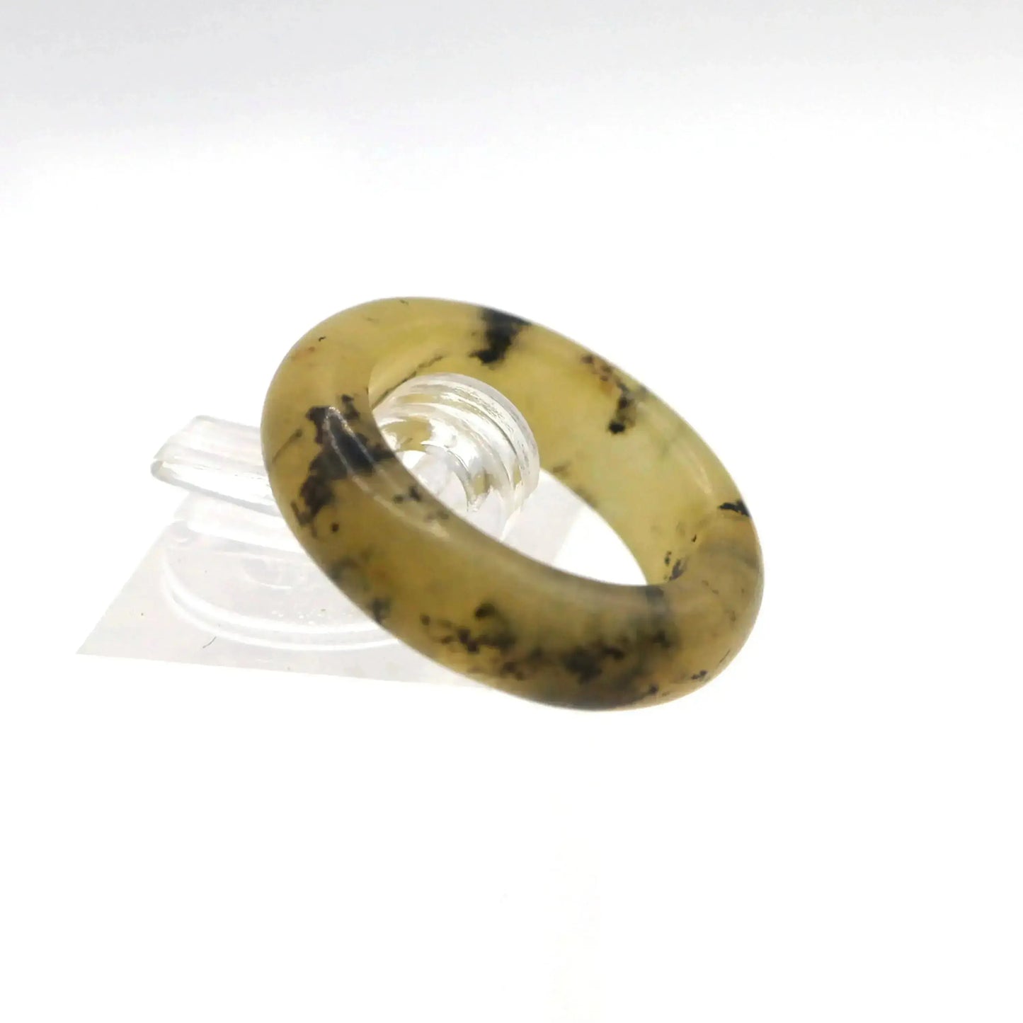 Floral Minimalist Jade Ring – Translucent Serpentine with Natural Grass-Like Pattern Miruzi