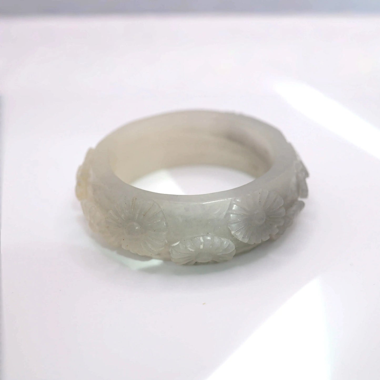 Daisy Bracelet – Carved Mongolian Jade Bangle in Smoky White and Charcoal Tones Miruzi