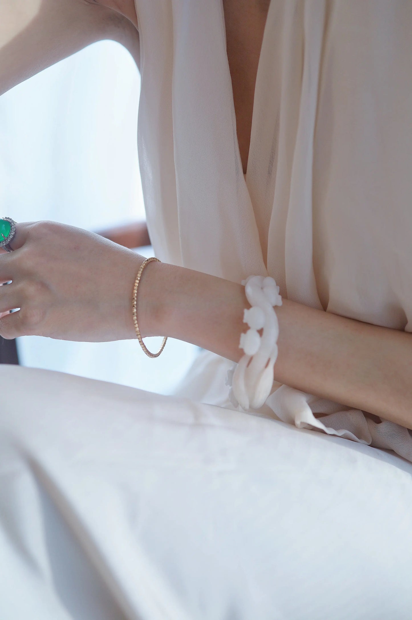 Lily of the Valley Bracelet – White Jade Openwork Bangle with Floral Vine Carving Miruzi