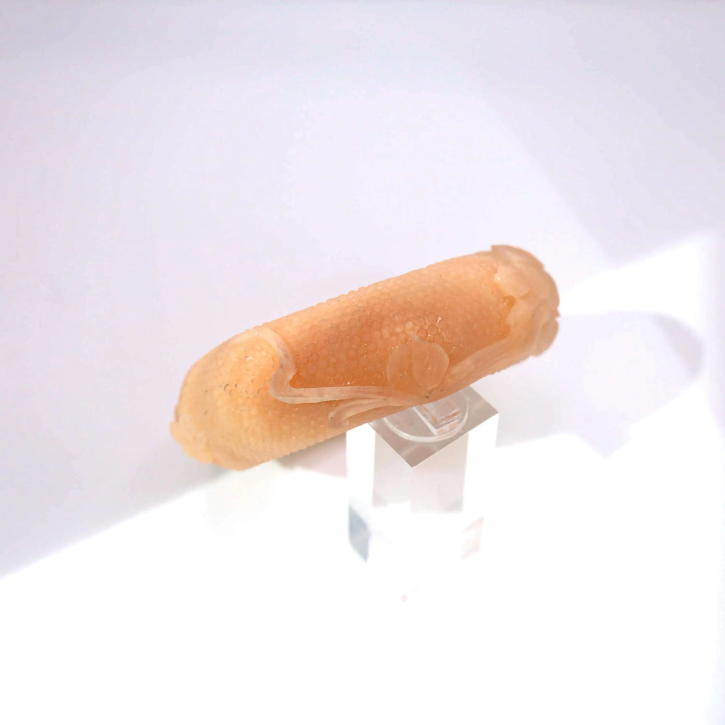 Lotus Leaf Jewelry – Hand-Carved Mongolian Jade Bangle in Peach Blush Miruzi