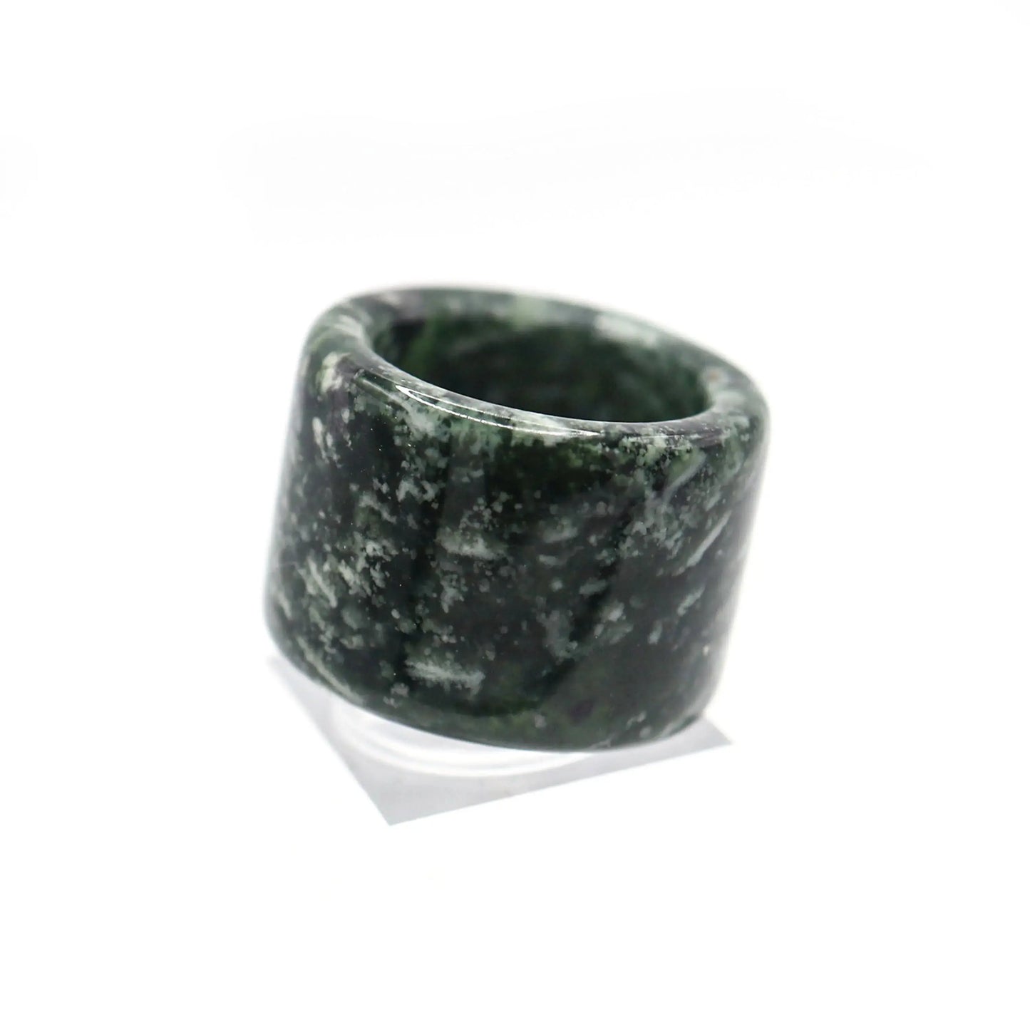 Green Minimalist Jade Ring – Glossed Serpentine Band in Earth Moss Miruzi