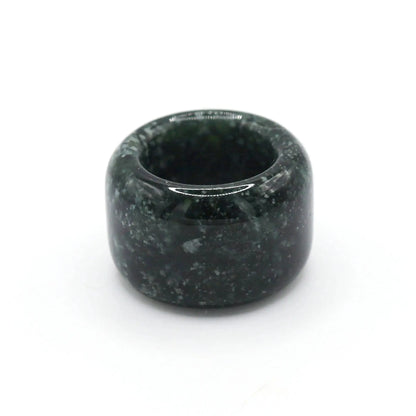 Green Minimalist Jade Ring – Glossed Serpentine Band in Earth Moss Miruzi