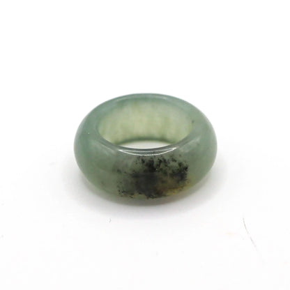 Green Minimalist Jade Ring – Glossed Serpentine Band in Earth Moss Miruzi