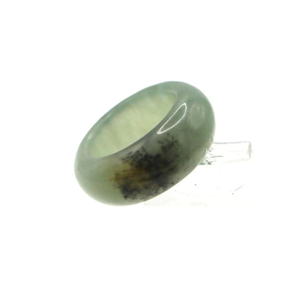 Green Minimalist Jade Ring – Glossed Serpentine Band in Earth Moss Miruzi