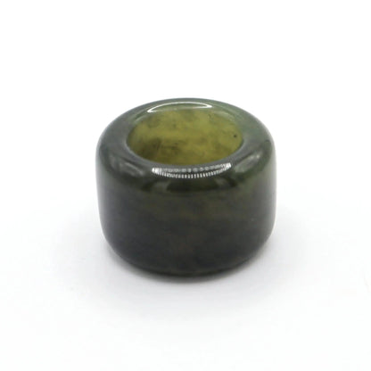 Green Minimalist Jade Ring – Glossed Serpentine Band in Earth Moss Miruzi