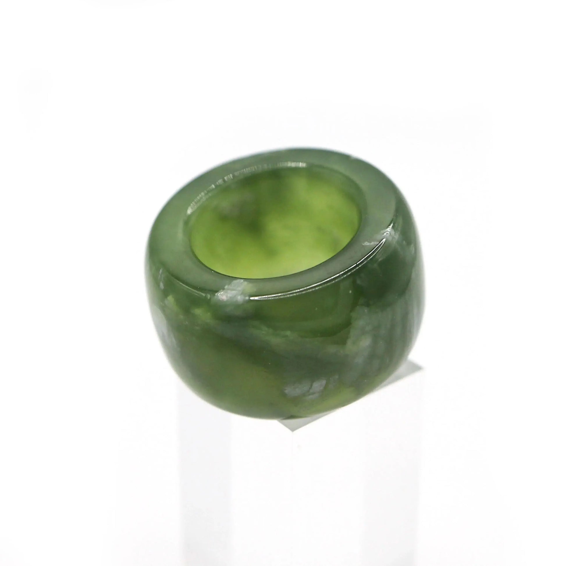 Green Minimalist Jade Ring – Glossed Serpentine Band in Earth Moss Miruzi