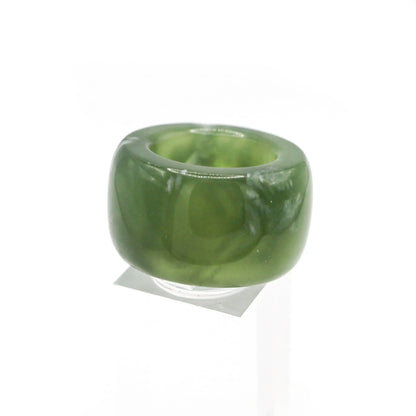 Green Minimalist Jade Ring – Glossed Serpentine Band in Earth Moss Miruzi