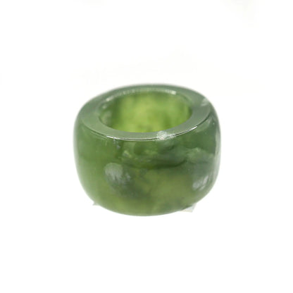 Green Minimalist Jade Ring – Glossed Serpentine Band in Earth Moss Miruzi