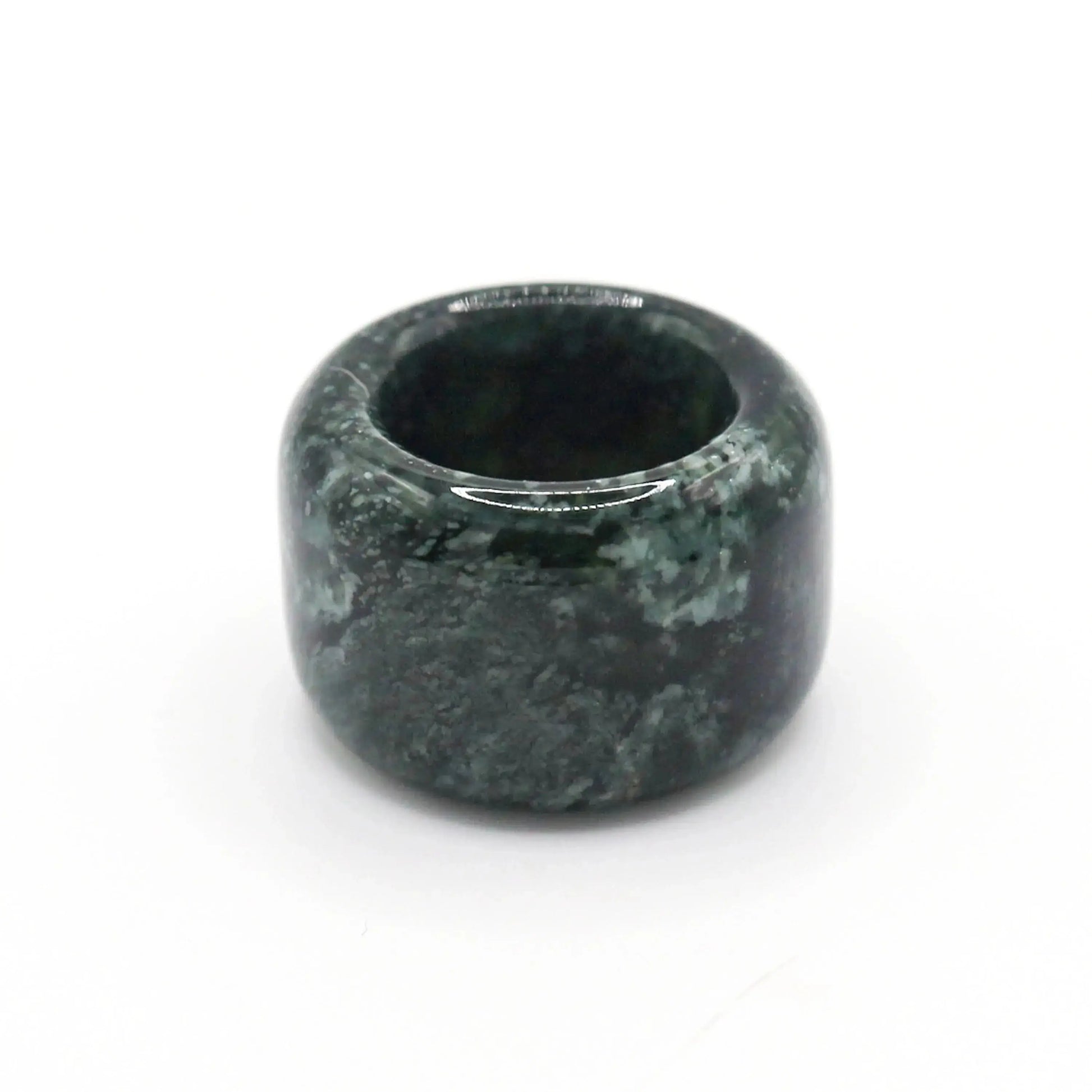 Green Minimalist Jade Ring – Glossed Serpentine Band in Earth Moss Miruzi