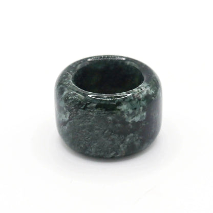 Green Minimalist Jade Ring – Glossed Serpentine Band in Earth Moss Miruzi