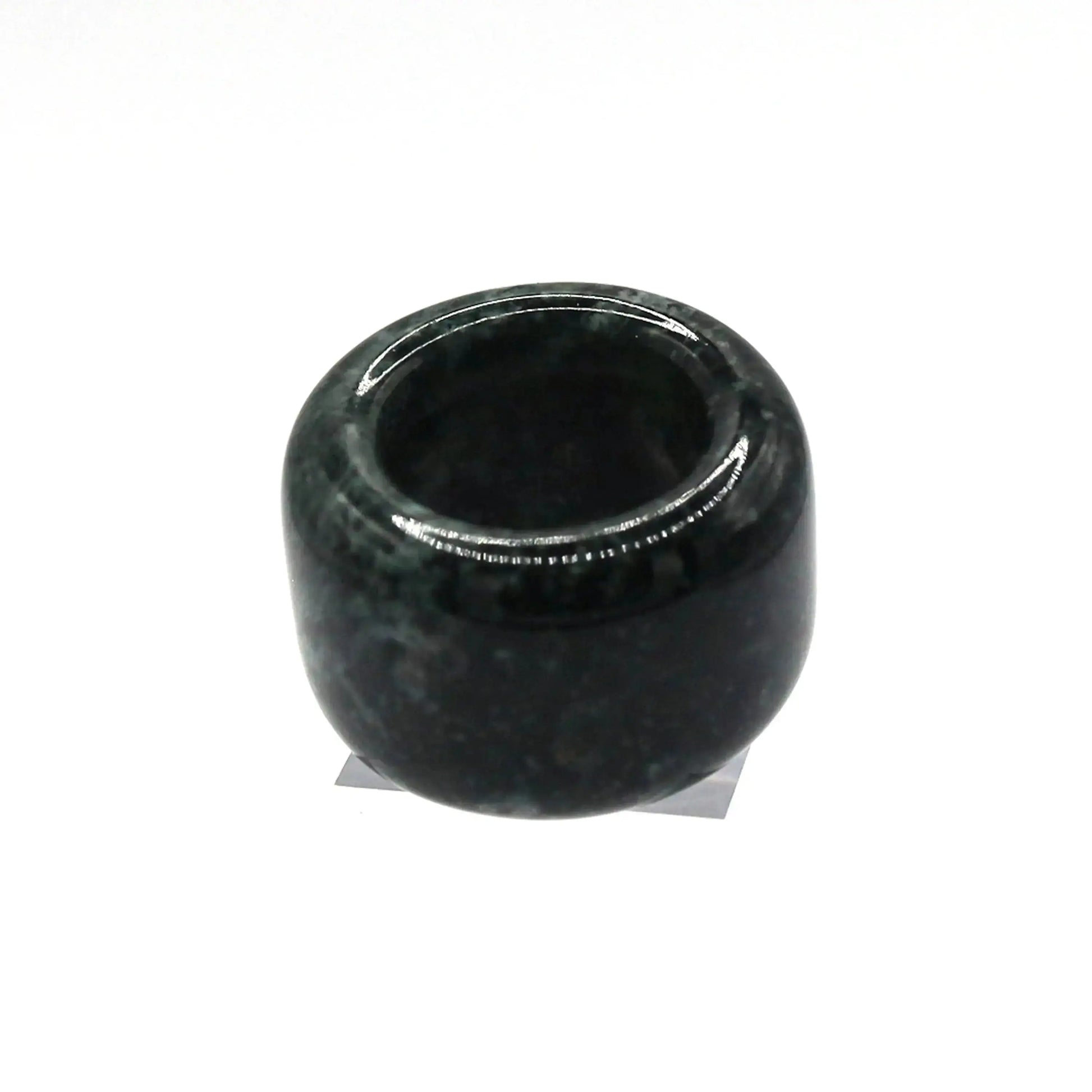 Green Minimalist Jade Ring – Glossed Serpentine Band in Earth Moss Miruzi