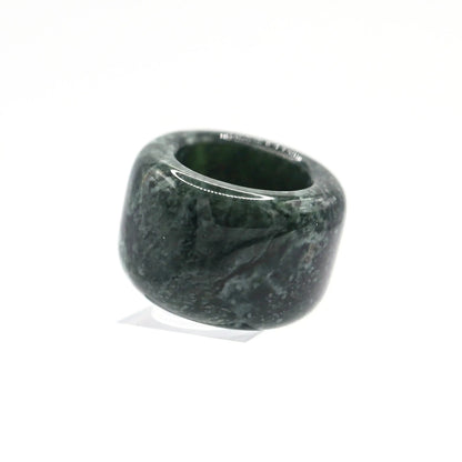 Green Minimalist Jade Ring – Glossed Serpentine Band in Earth Moss Miruzi