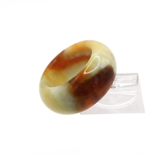 Red Vein Minimalist Jade Ring – Natural Jade Band with Icy Crimson Inclusions Miruzi