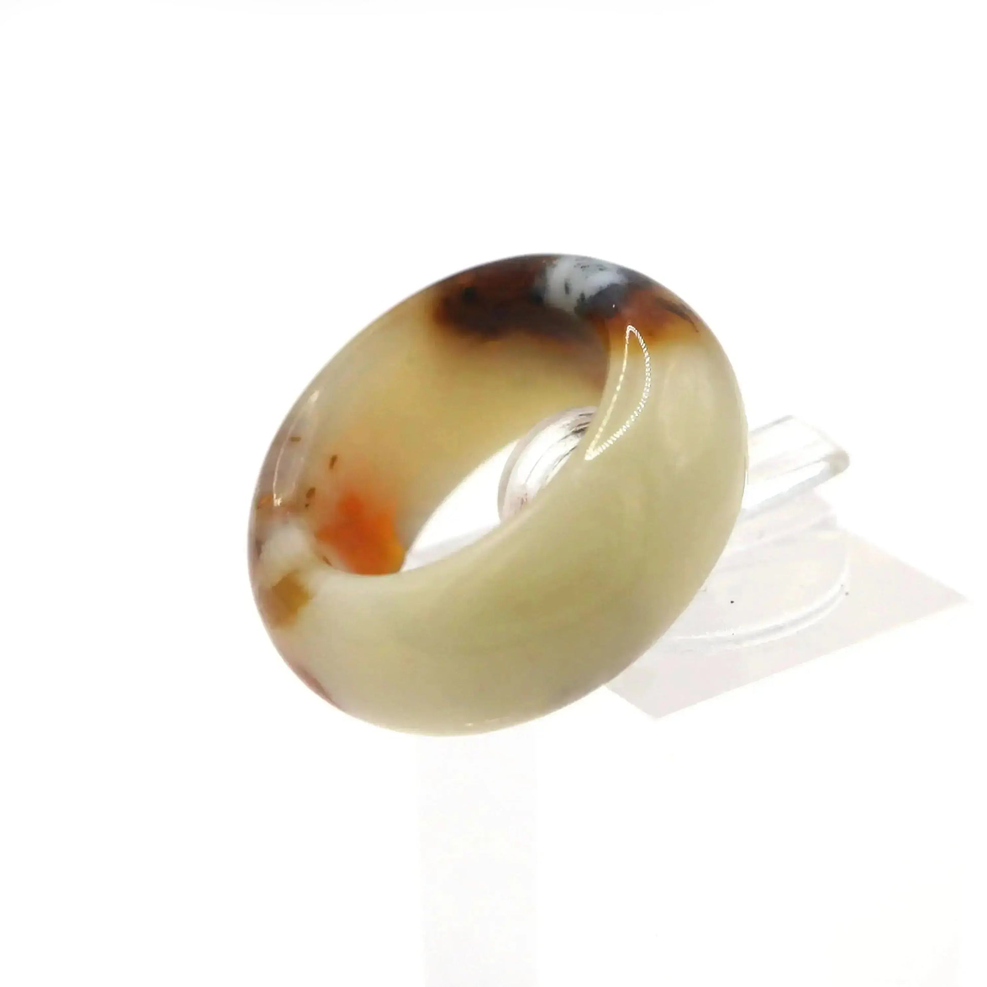Red Vein Minimalist Jade Ring – Natural Jade Band with Icy Crimson Inclusions Miruzi