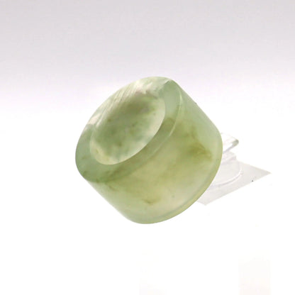 Minimalist Yellow Jade Ring – Polished Serpentine Band in Translucent Sunlight Tone Miruzi