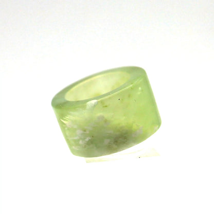 Minimalist Yellow Jade Ring – Polished Serpentine Band in Translucent Sunlight Tone Miruzi