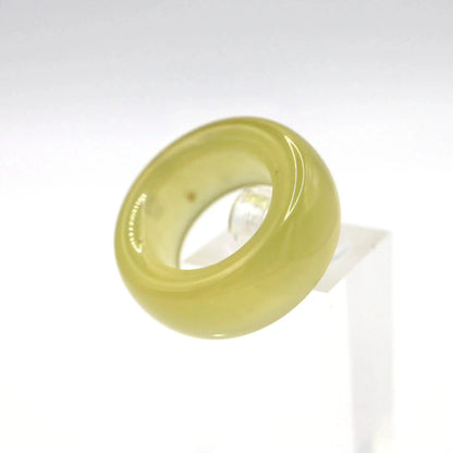 Minimalist Yellow Jade Ring – Polished Serpentine Band in Translucent Sunlight Tone Miruzi