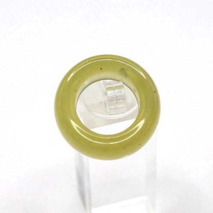 Minimalist Yellow Jade Ring – Polished Serpentine Band in Translucent Sunlight Tone Miruzi