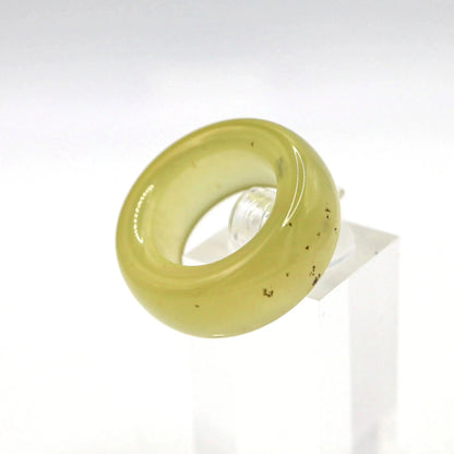 Minimalist Yellow Jade Ring – Polished Serpentine Band in Translucent Sunlight Tone Miruzi