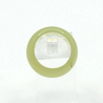 Minimalist Yellow Jade Ring – Polished Serpentine Band in Translucent Sunlight Tone Miruzi