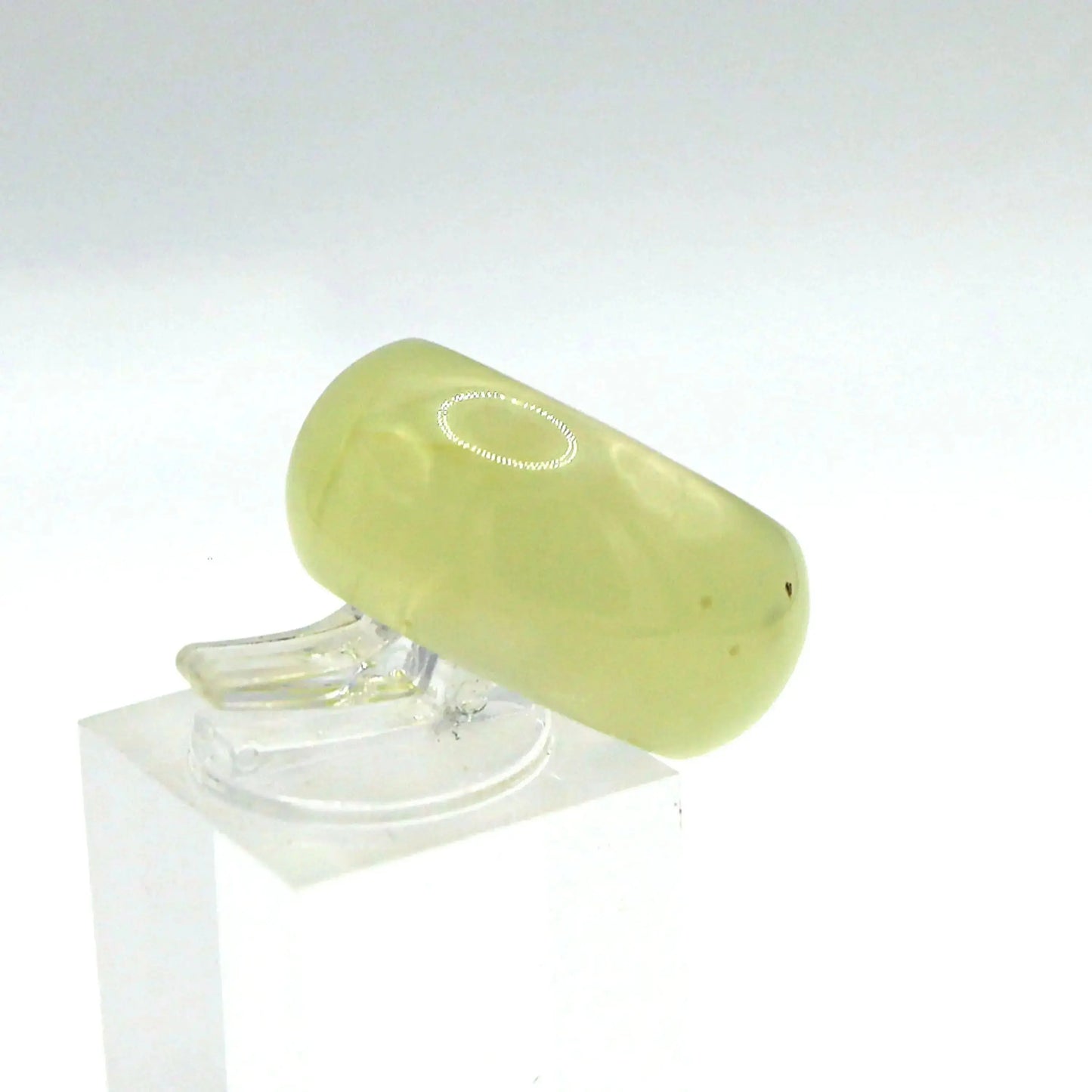Minimalist Yellow Jade Ring – Polished Serpentine Band in Translucent Sunlight Tone Miruzi