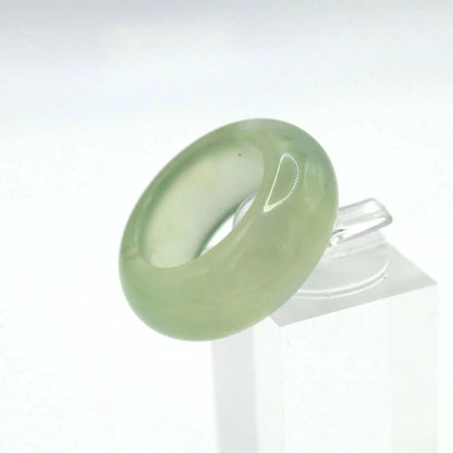 Minimalist Yellow Jade Ring – Polished Serpentine Band in Translucent Sunlight Tone Miruzi