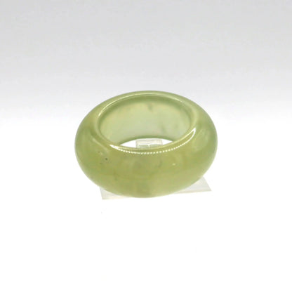 Minimalist Yellow Jade Ring – Polished Serpentine Band in Translucent Sunlight Tone Miruzi