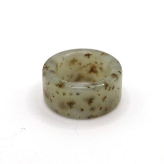 Floral Minimalist Jade Ring – Translucent Serpentine with Natural Grass-Like Pattern Miruzi