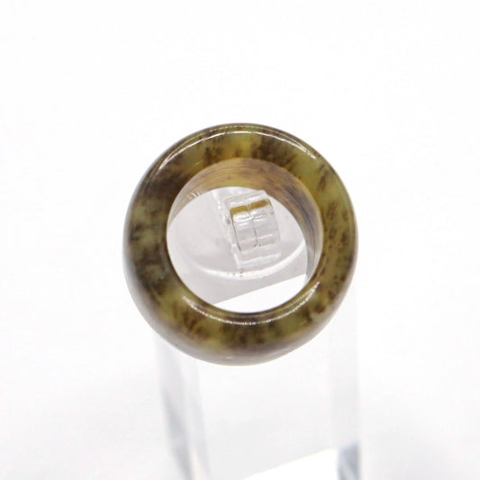 Floral Minimalist Jade Ring – Translucent Serpentine with Natural Grass-Like Pattern Miruzi
