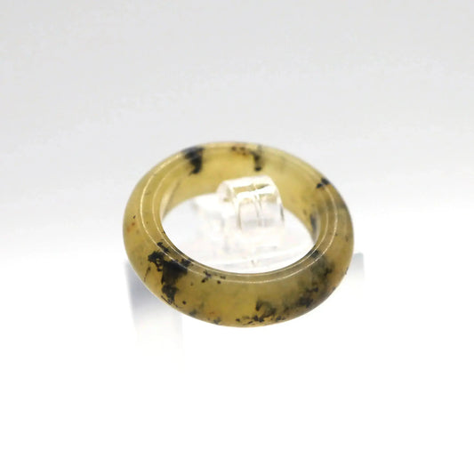 Floral Minimalist Jade Ring – Translucent Serpentine with Natural Grass-Like Pattern Miruzi