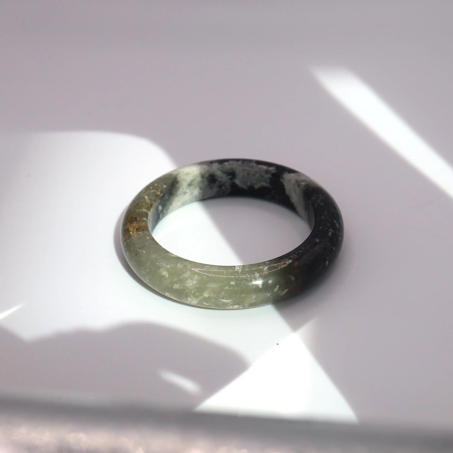 Ink Jade Stone Bangle – Snow Cotton Pattern in Black, White & Ice-Translucent Mongolian Jade Miruzi