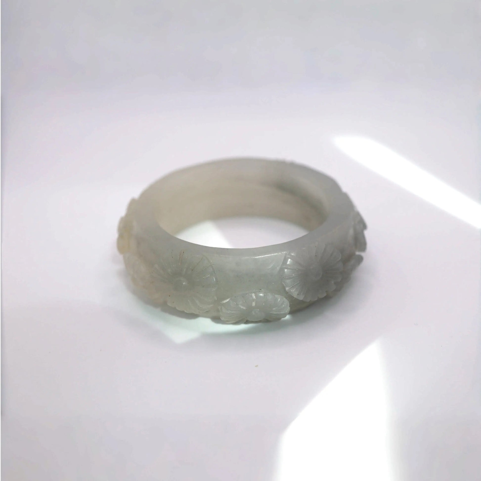 Daisy Bracelet – Carved Mongolian Jade Bangle in Smoky White and Charcoal Tones Miruzi