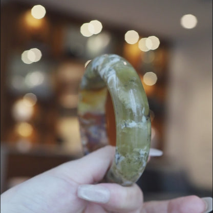 Golden Jade Stone Bangle – Ice-Translucent Mongolian Jade with Natural Color Flow