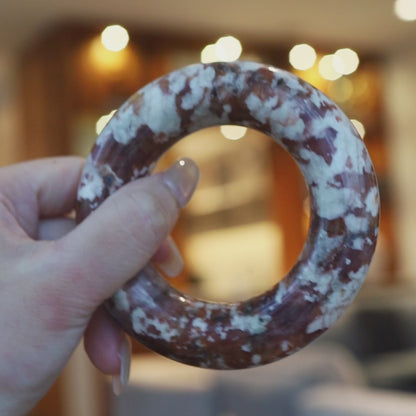 Red Jade Bracelet – Popcorn Vein Design in White Over Crimson Base